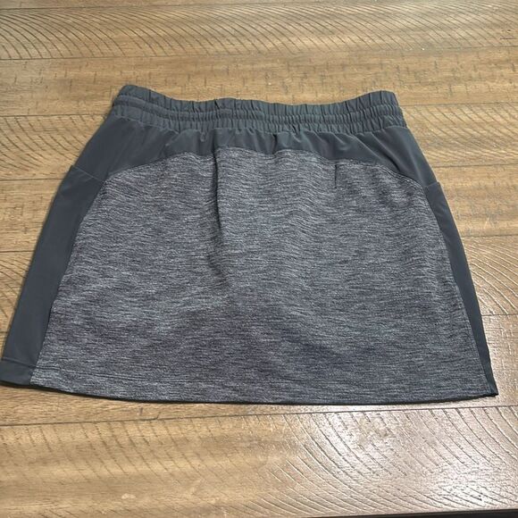Athleta Excursion Hybrid skort size small - Picture 5 of 10